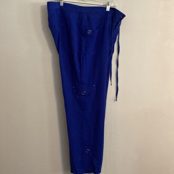 INC International Concepts Royal Blue Crop Cargo pants, size 12 - Picture 4 of 4